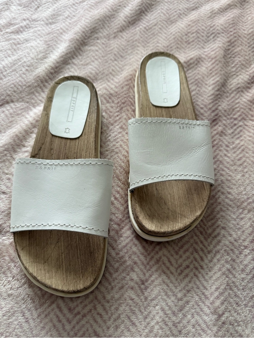 Esprit Women’s Genuine Leather  Wood-look Clog Sandals Size 8-8.5